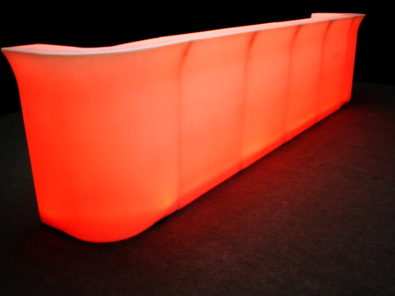 LED-Theke Jumbo beleuchtet mit zwei Eckelementen